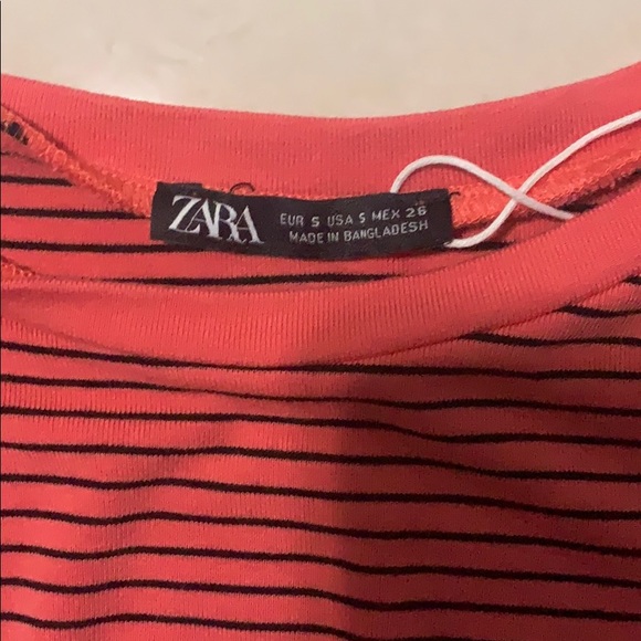 Top - Picture 2 of 2